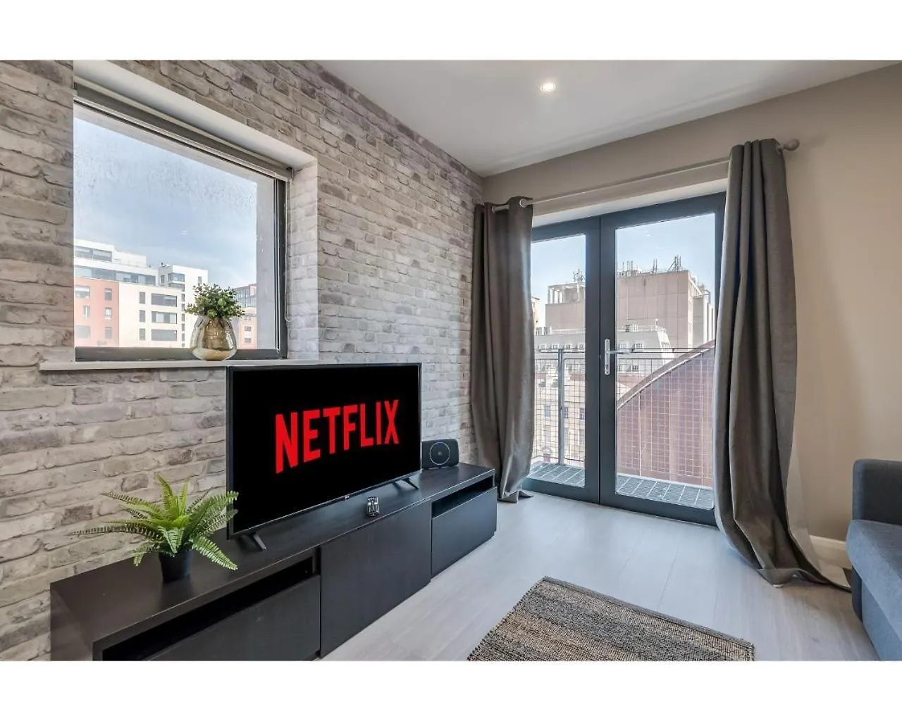 Central Belfast Apartments: Citygate
