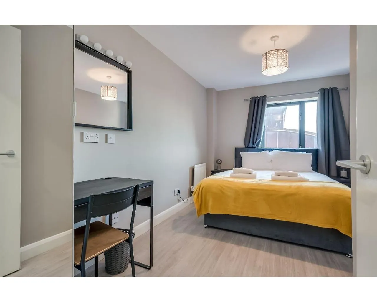 Lägenhet Central Belfast Apartments: Citygate